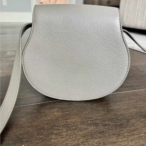CHLOE Marcie Small Saddle Bag in Cashmere Gray - Picture 4 of 12